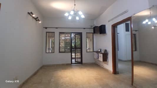 1947 sq Ground Floor Flat Available for sale in G15 with separate units