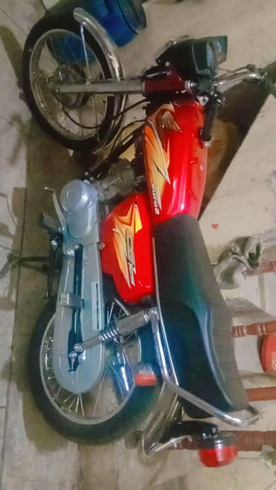 Honda 125 is very good condition