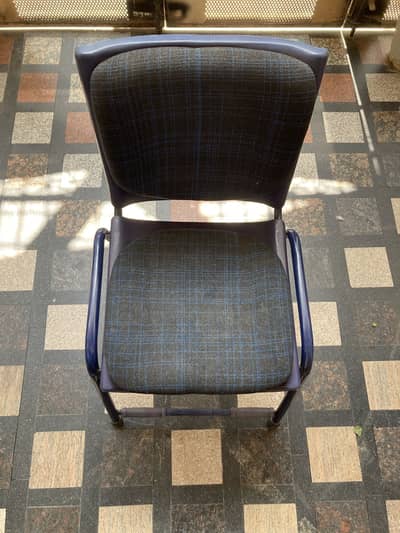 Slightly Used Office Chairs - Premium Quality Comfortable & Durable