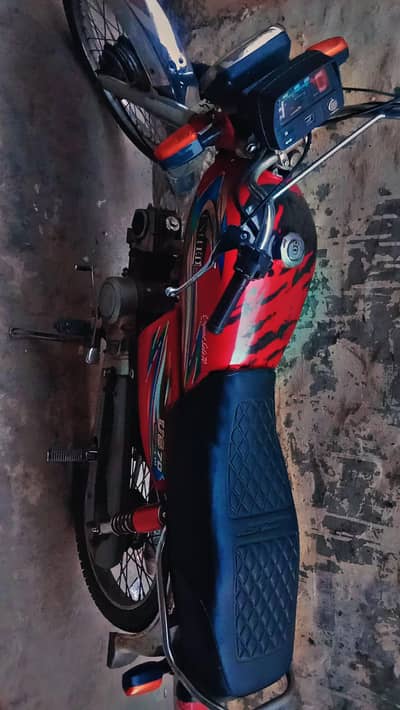 United 70 motor bike 2019 model in good condition