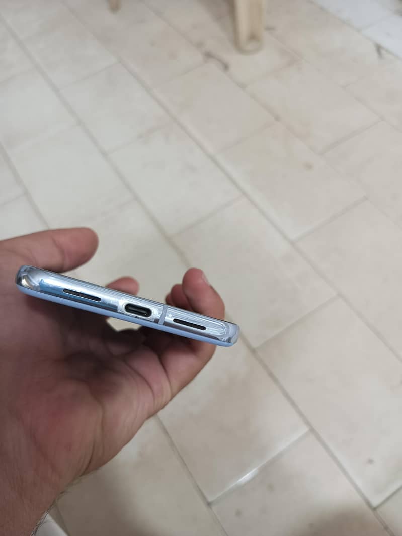 google pixel 8 pro approved 6