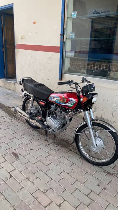 Honda 125 biometric on the spot
