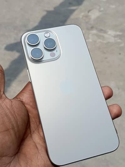 IPhone 15 pro max LLA factory unlocked box and original cable