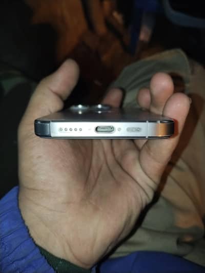 iPhone 15 Pro JV 256 GB