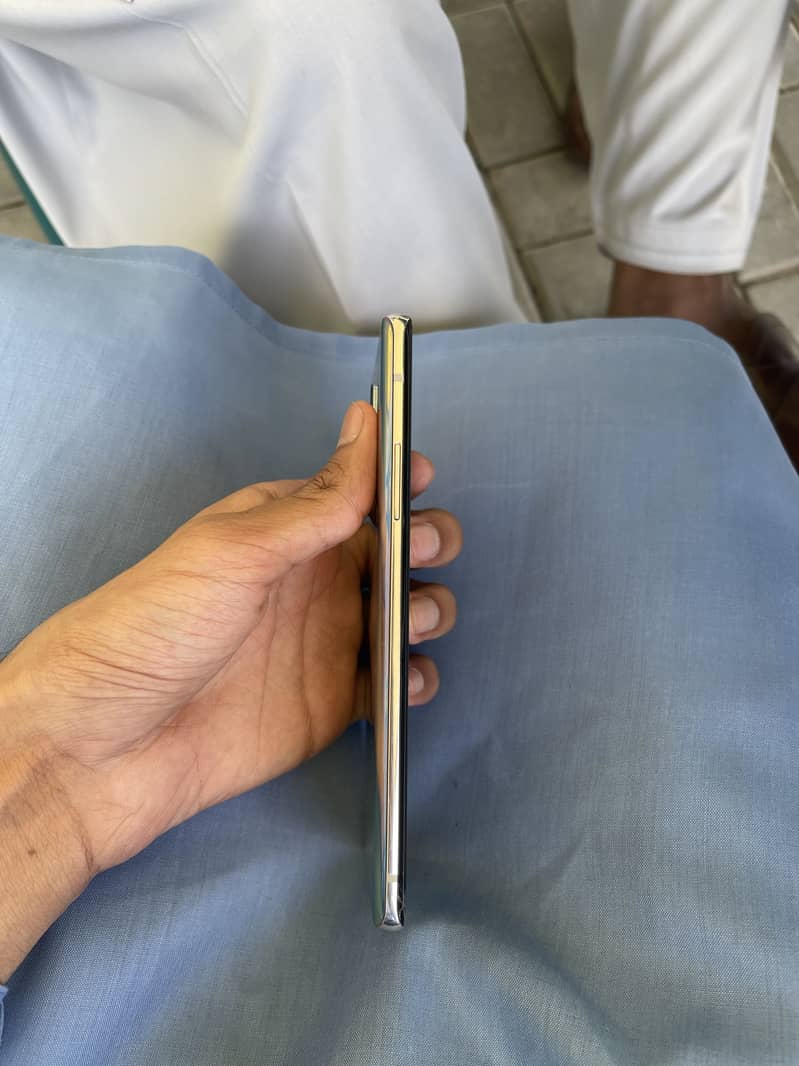 Mobile 1
