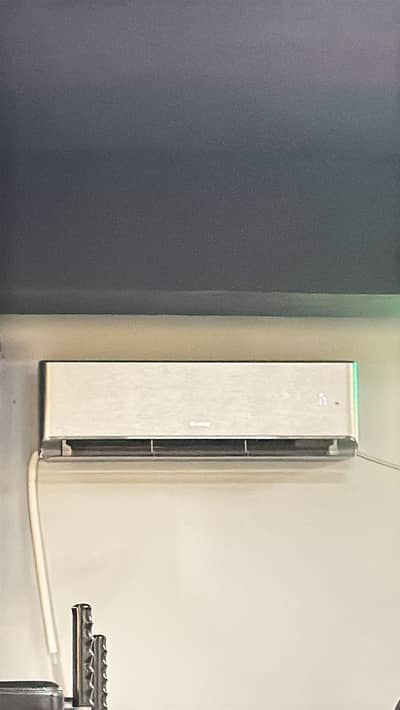 Gree ac 2 ton latest airy model T3 technology latest model