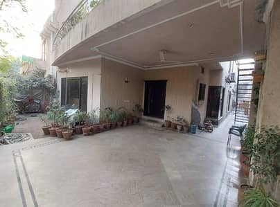 House Of 14 Marla Is Available For rent In Gulberg