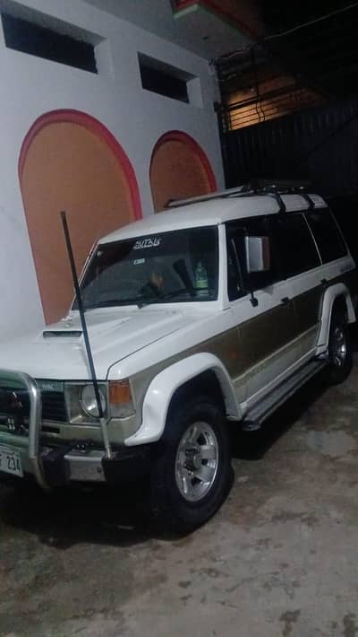 Mitsubishi pajero 1983