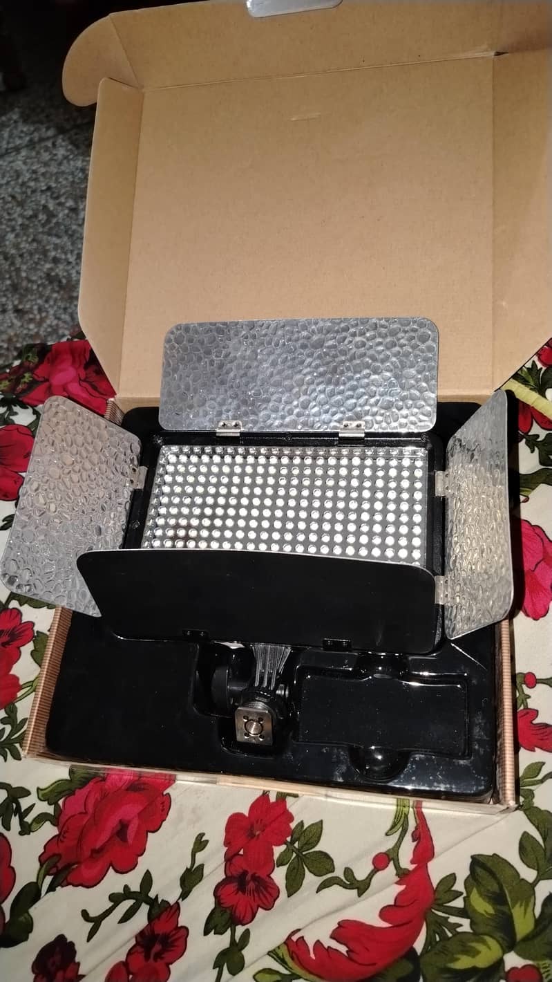 Apkina Led light 330c 2