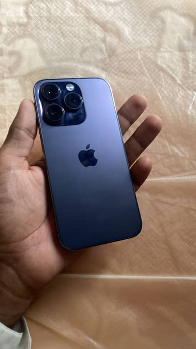 iPhone 14 pro water pak