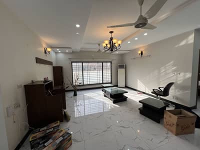 For Rent 10 Marla House In Bahria Town Phase 3