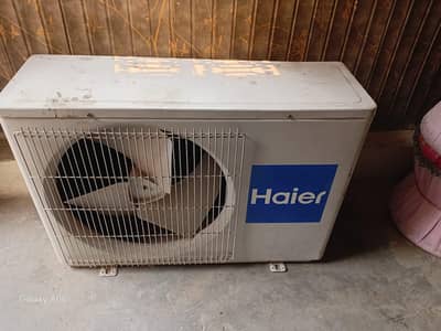Hair split ac working condition neat and clean