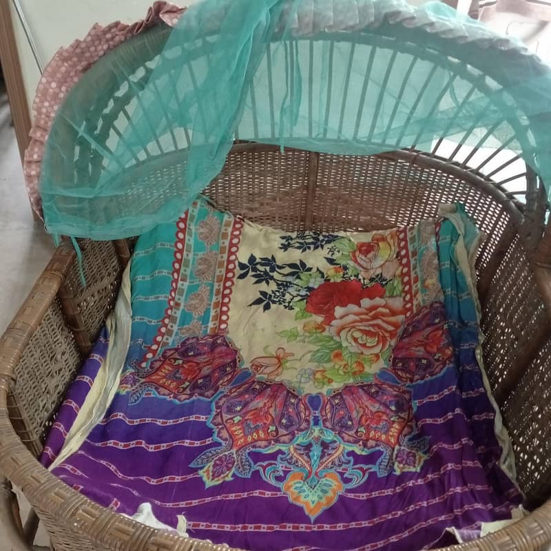 baby cot 2
