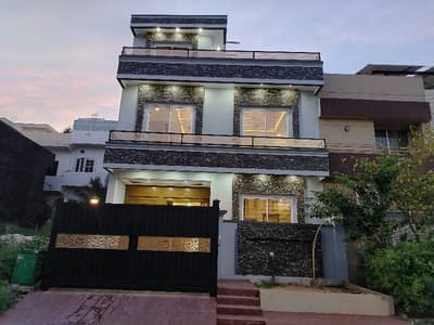 25x40 Extra Lavish House For sale in islamabad Sector G-13/islamabad