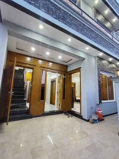25x40 Extra Lavish House For sale in islamabad Sector G-13/islamabad