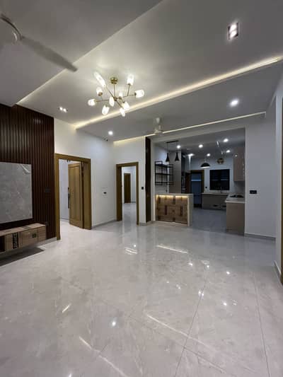 1 kanal size brand new luxury and outclass location with all basic amneities available at reasonable demand nearby to Kashmir highway and markaz.