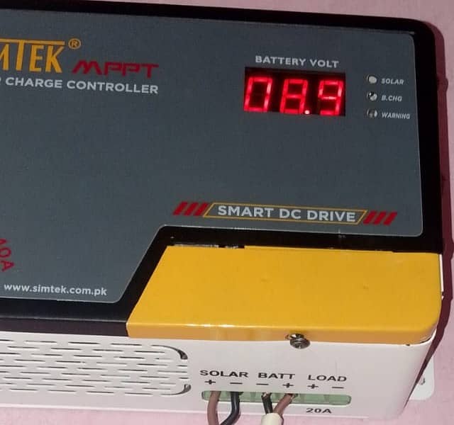 Simtek 40AMP MPPT 4