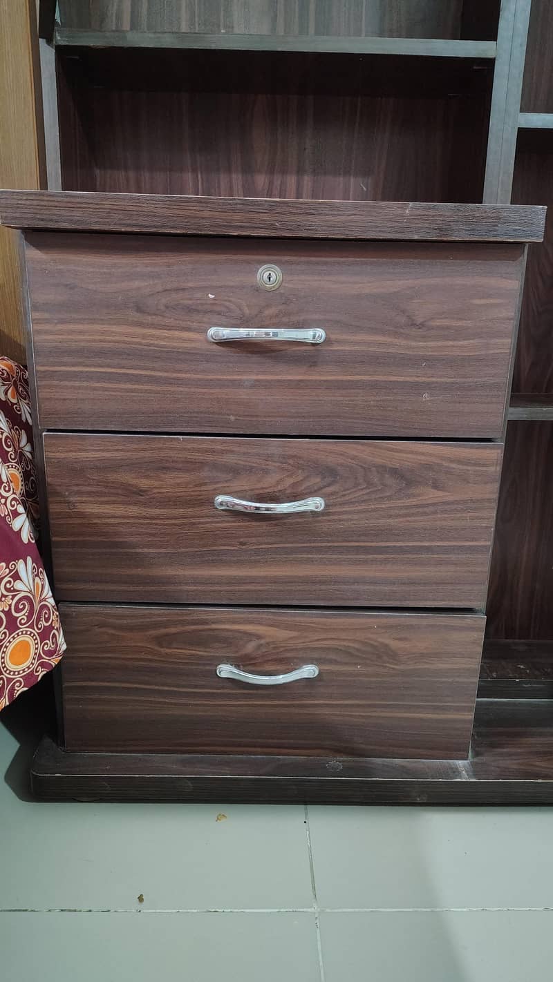dressing table 3
