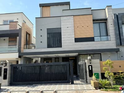 10 MARLA MODREN HOUSE FOR SALE IN JANIPER BLOCK SECTOR C BAHRIA TOWN LAHORE