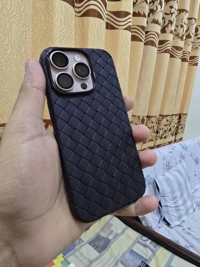 iPhone 16 Pro (128 GB)