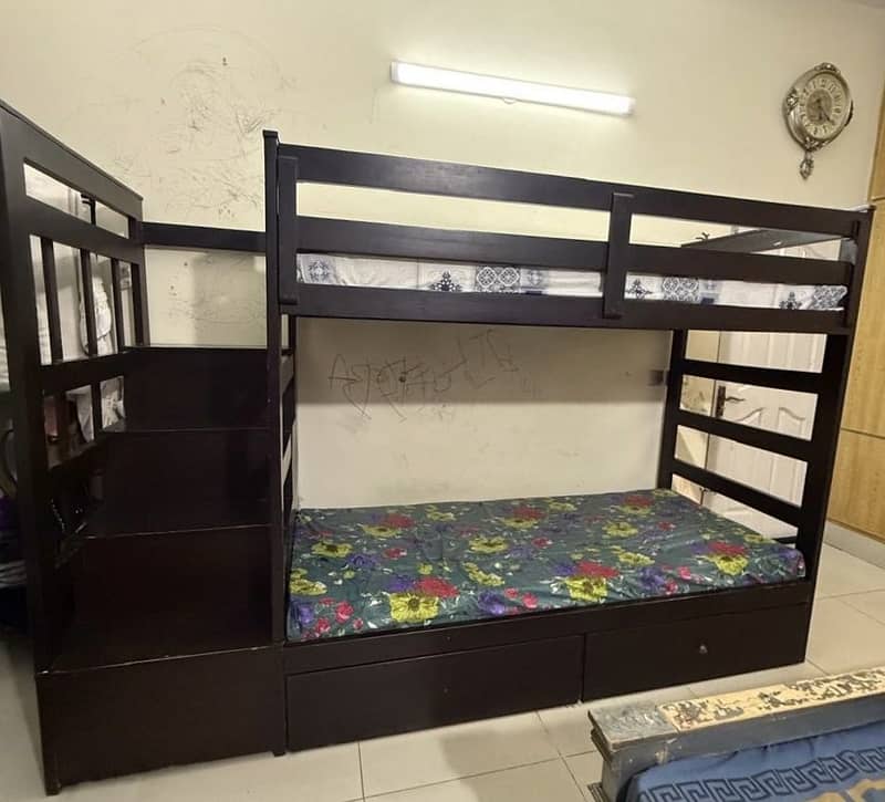 Double bed, bunk bed 0