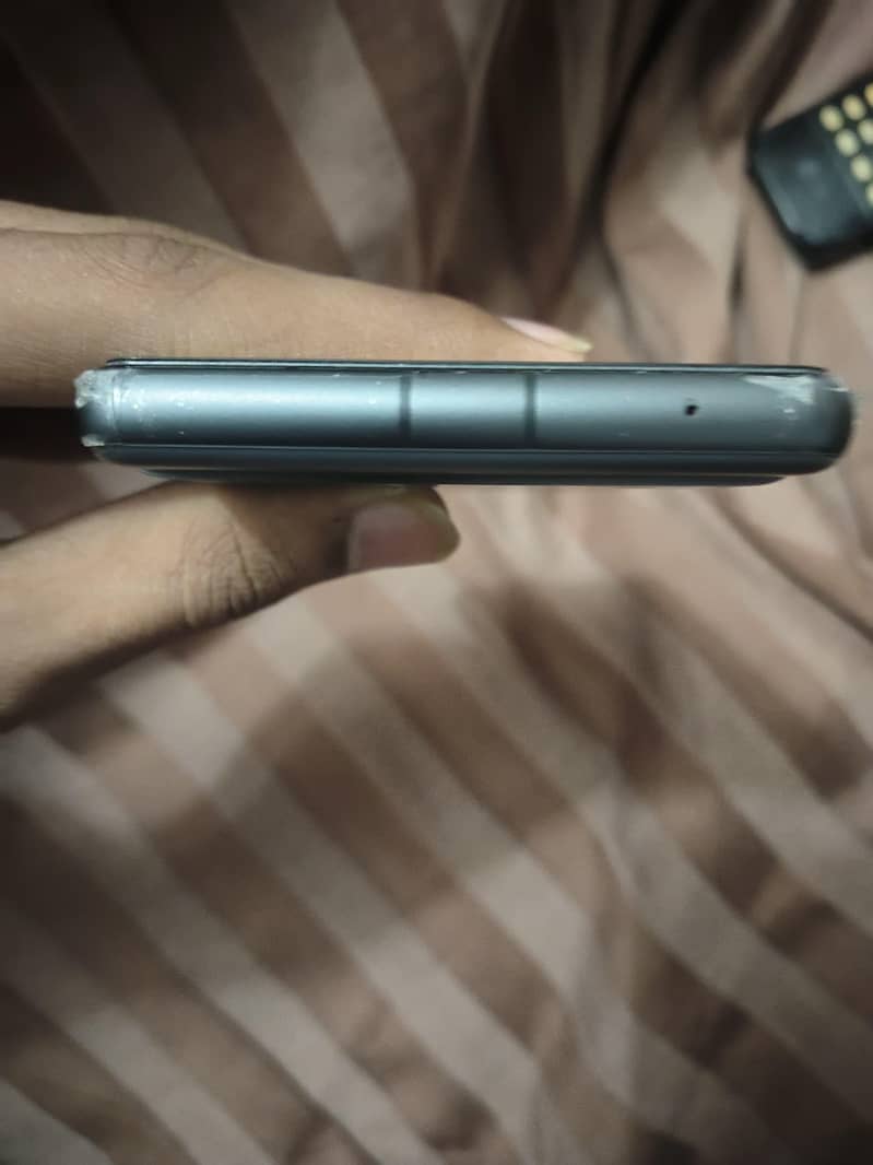 Google pixel 7a 3