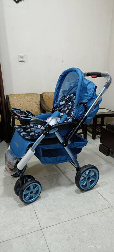 Baby Pram folding 10/10 unused