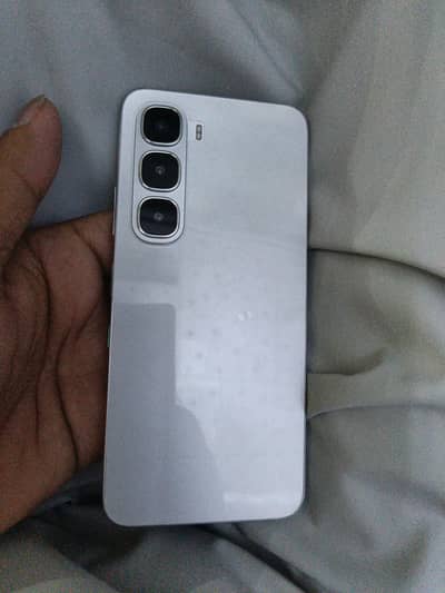 infinix Hot60i. . 6/128