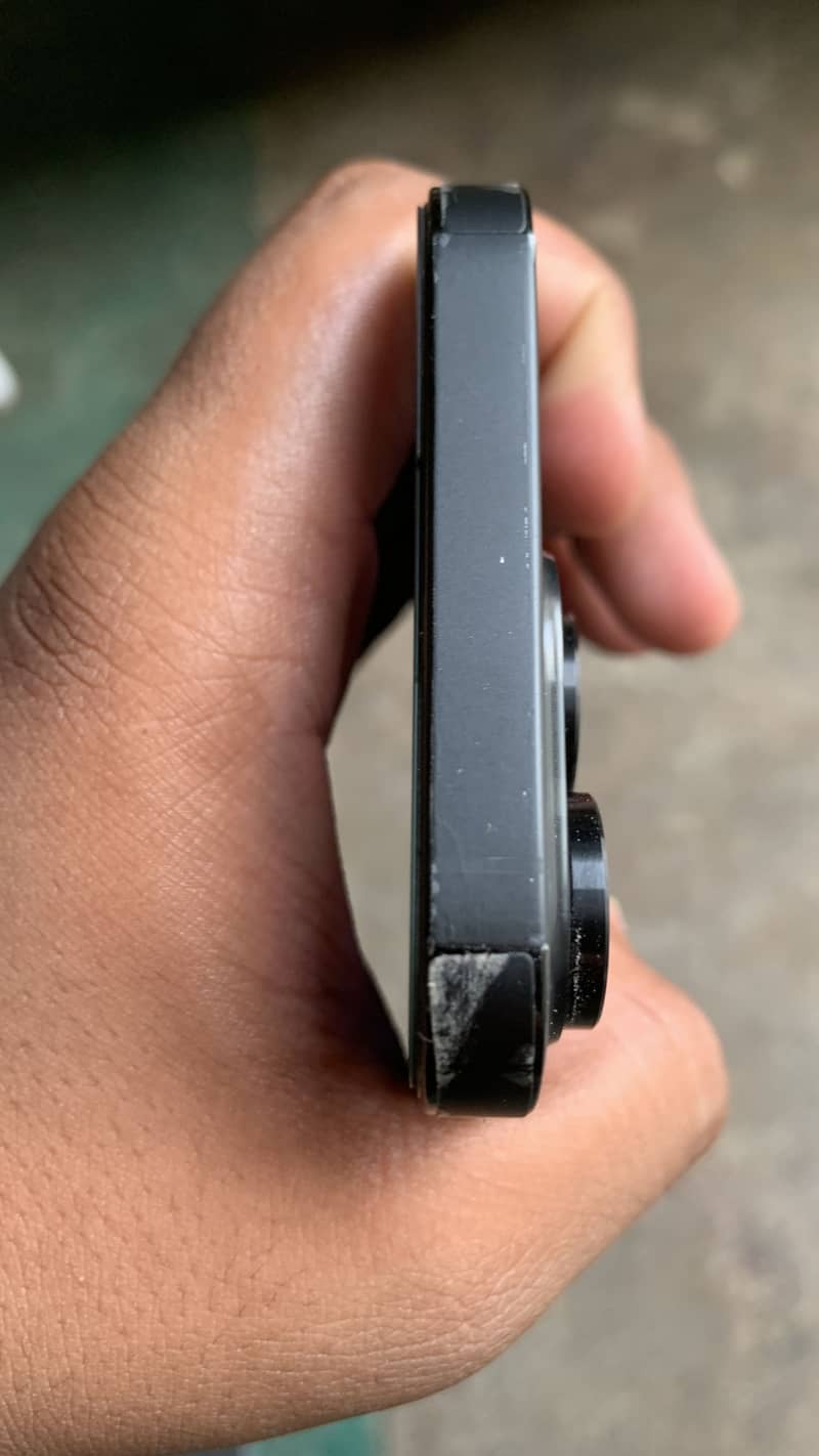 14 pro 128 3