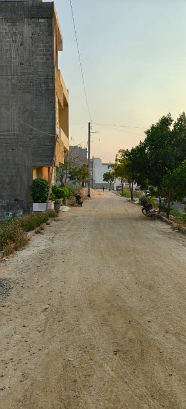 120 SQ YARD TRANSFER PLOT near to Gate in BLOCK 1 PIR AHMED ZAMAN