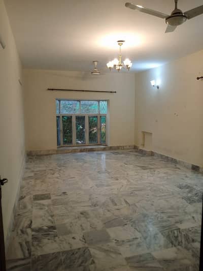 14 Marla House In Stunning I-8/2 Is Available For Rent