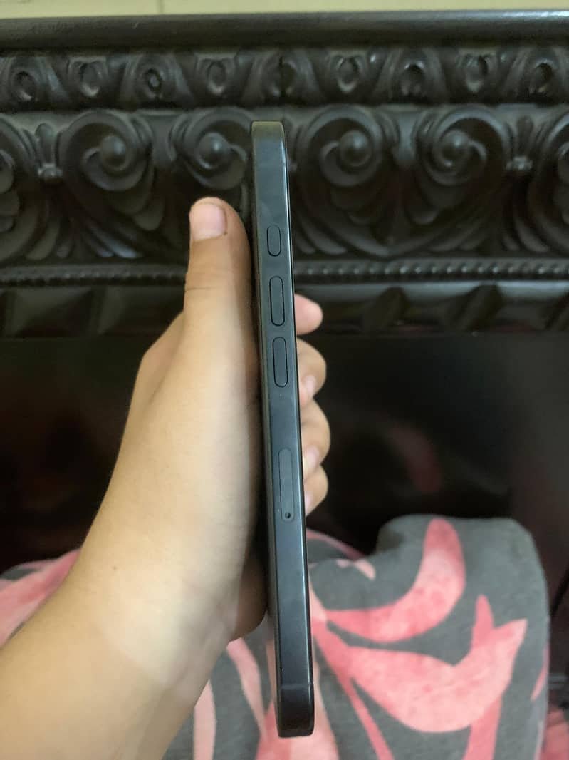 Apple iphone 16 pro 6