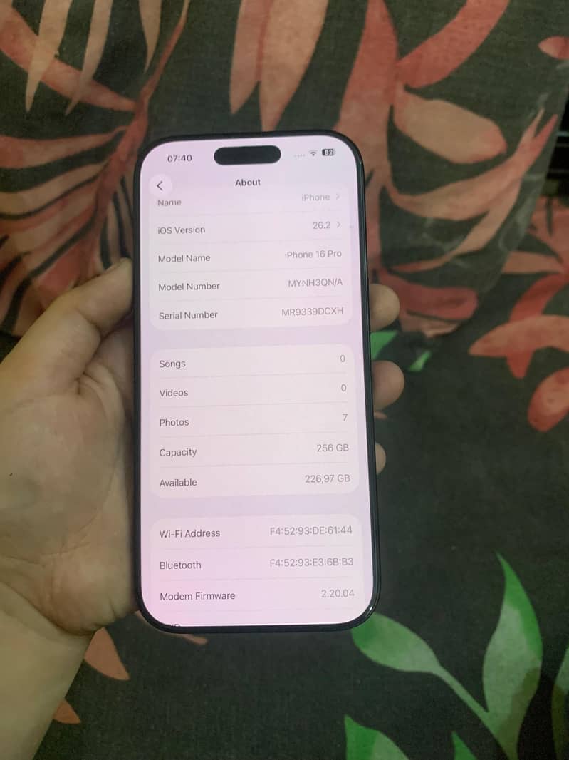 Apple iphone 16 pro 7