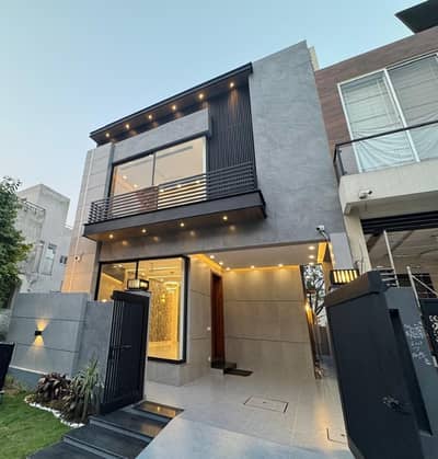 5 MARLA MODERN DESIGN HOUSE FOR RENT IN DHA PHASE 9 TOWN