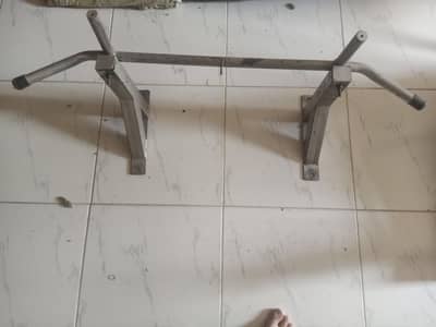 Pullup bar gym exercise wall pullup bar