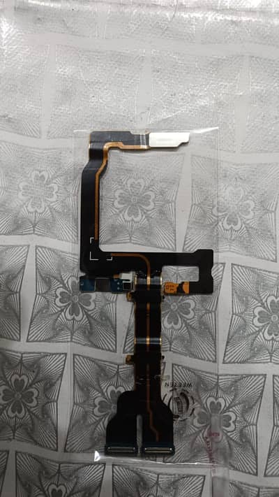 Samsung Z Flip 3 mother board flex cable