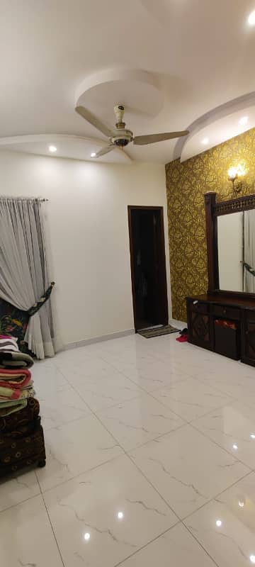 5 Marla Brand New Lower Portion for Rent Near Emporium Mall