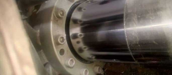 injection molding machine maintenance work