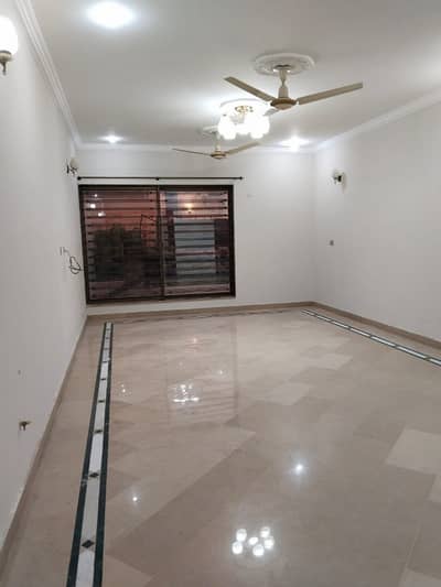 1 Kanal House For Rent In I-8/3