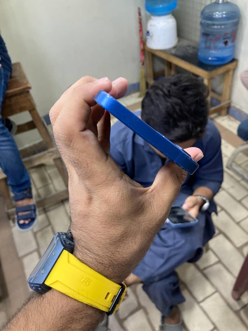 IPhone 12 5