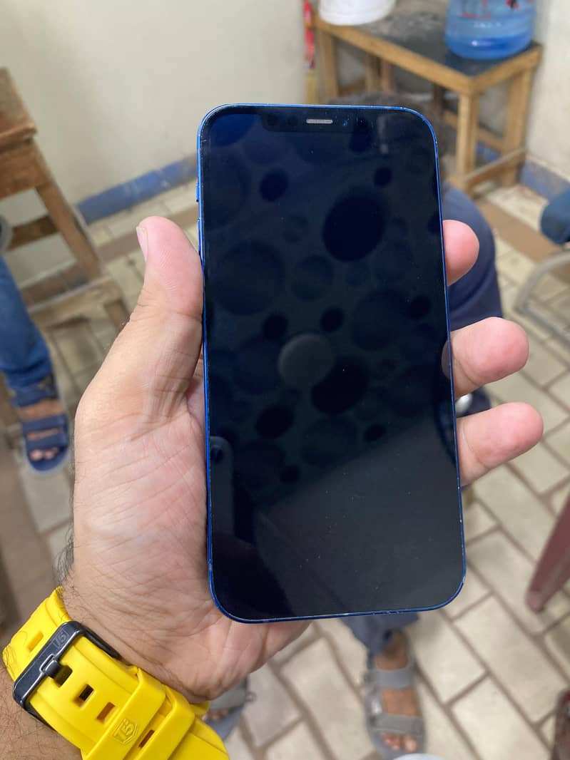 IPhone 12 6