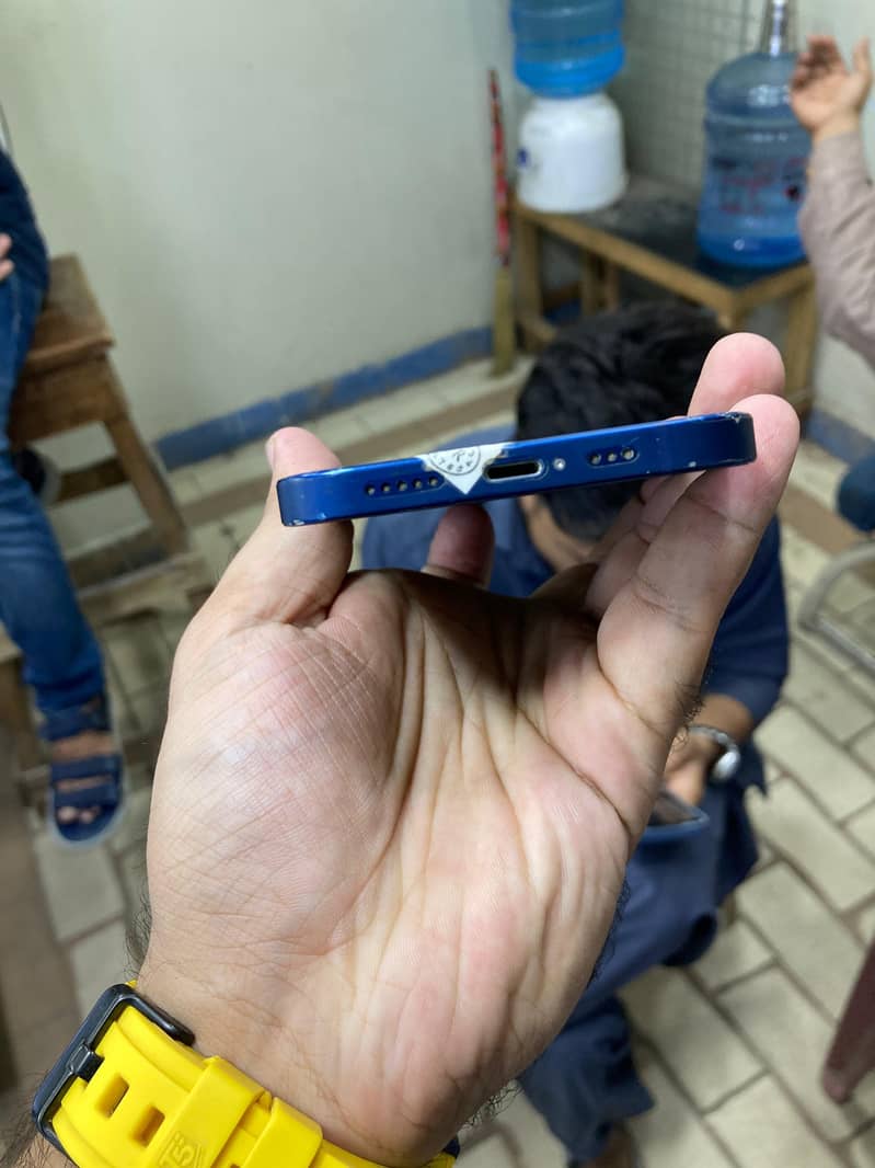 IPhone 12 8