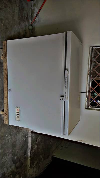 Dawlance Deep freezer in excellent condition