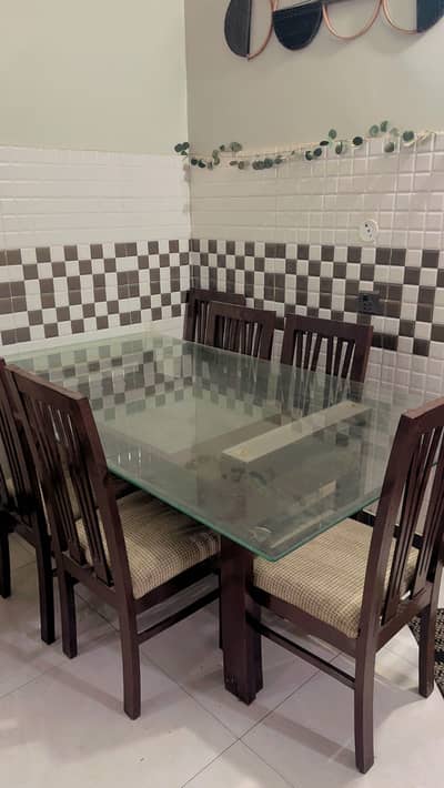 Dinning Table with 6-chairs