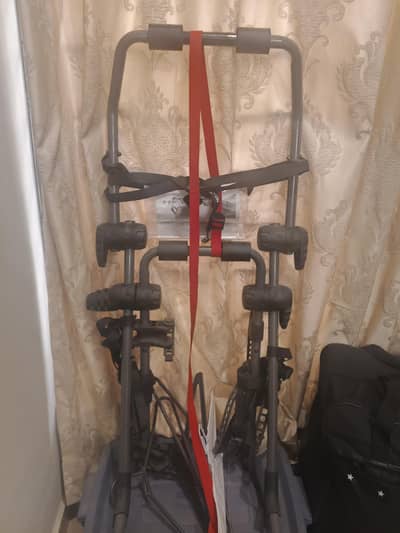 cycle stand for car
