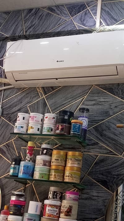 gree ka AC ha non inverter bilkul okay hai Sahi chal raha hai