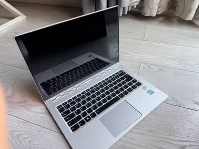 Lenovo Yoga 910-13IKB Convertible 360 4K I7 16GB RAM 1TB SSD