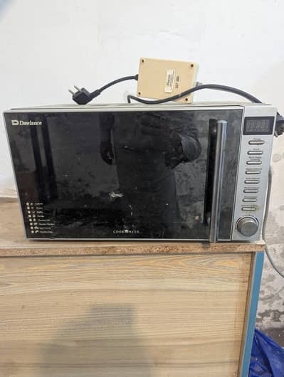 microwave oven