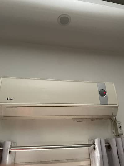 Gree 1 Ton Non Inverter Ac