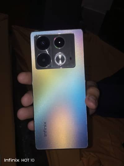 8+8/256 Infinix